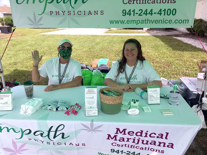 CustomShotGlassNow.com