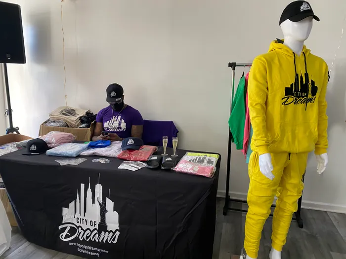 CustomShotGlassNow.com