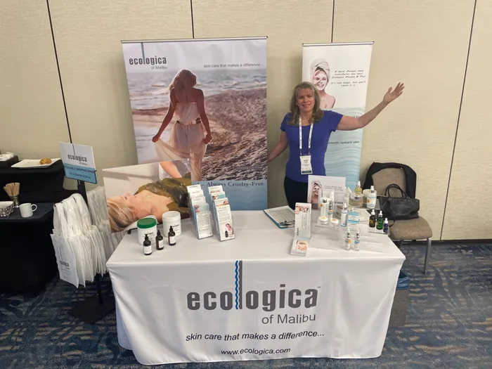 CustomShotGlassNow.com