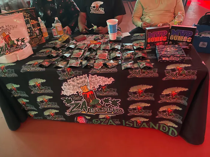 CustomShotGlassNow.com