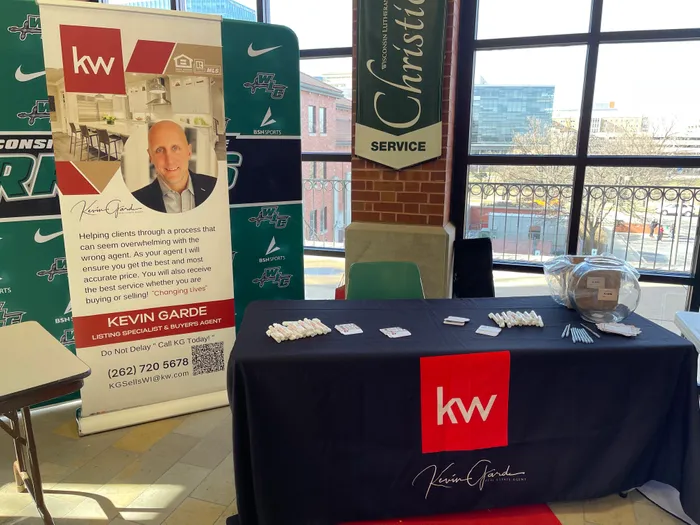 CustomShotGlassNow.com