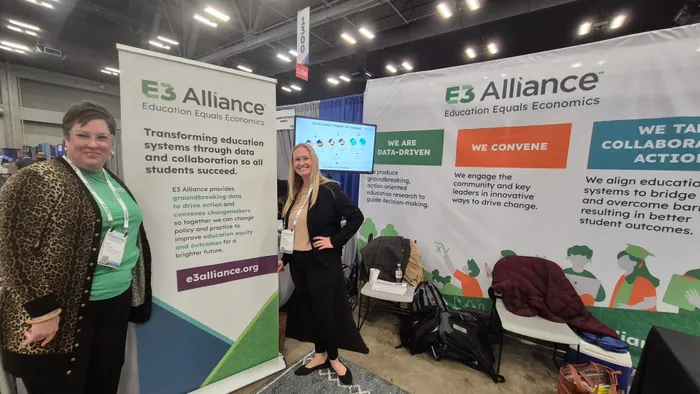 CustomShotGlassNow.com - Adjustable Stand Banner