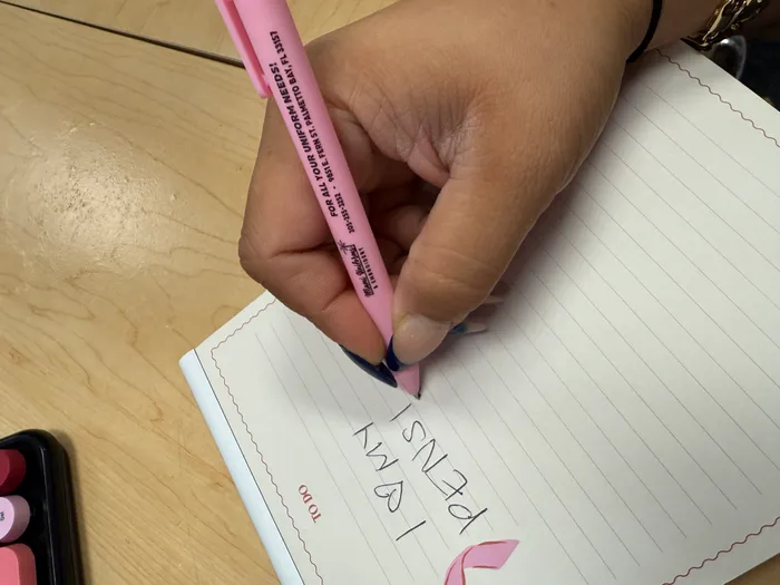 CustomShotGlassNow.com - Easy Click Minimalist Plastic Ball Pen