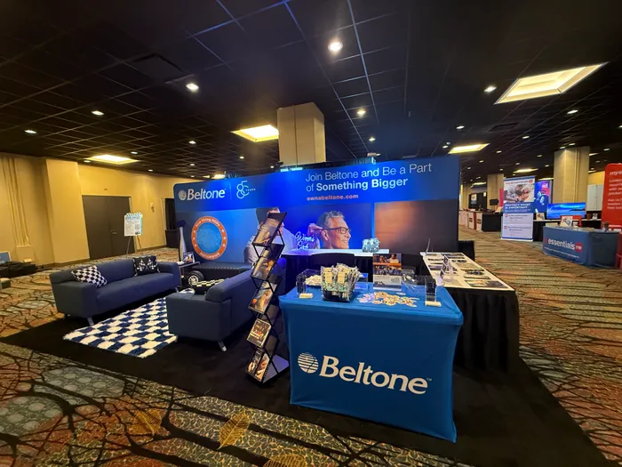 CustomShotGlassNow.com - Custom Square Table Covers