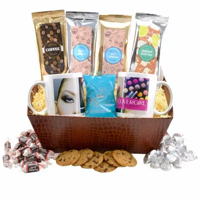 Tray w/Mugs and Hershey Kisses - Custom Shot Glass Now